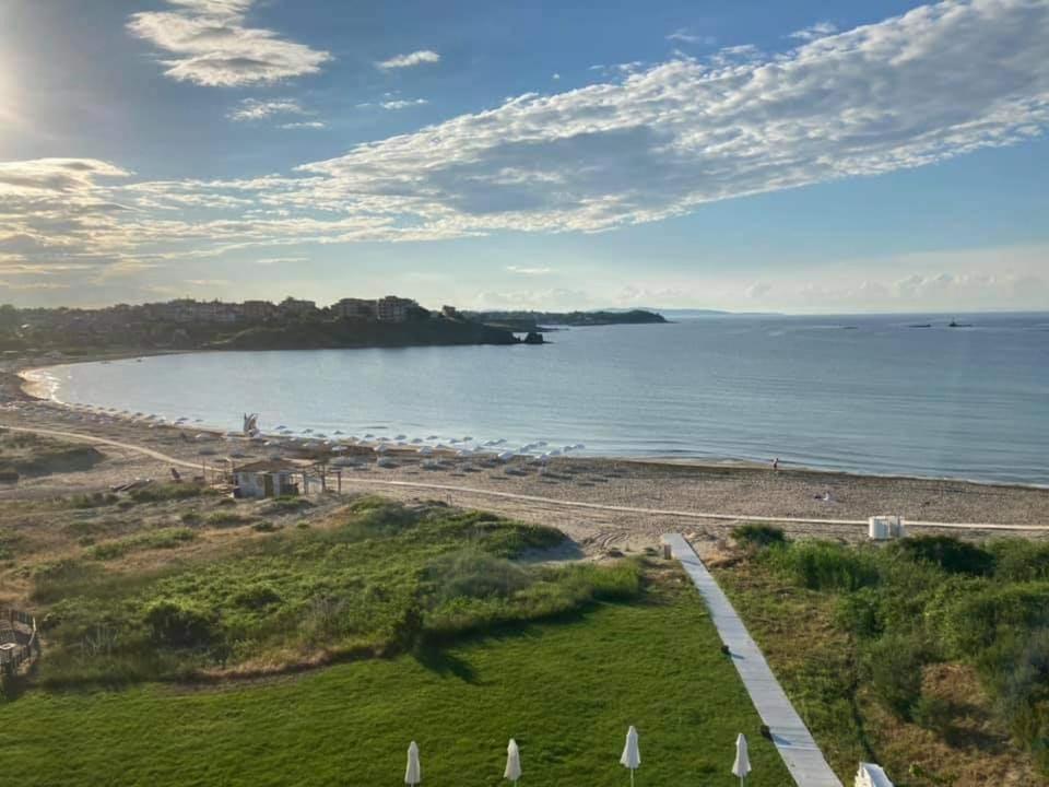 Toma'S Residence - Front Beach ツァレヴォ エクステリア 写真